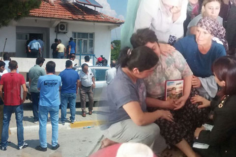 Terörü lanetlediler