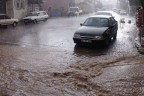 Bekilli ve Çal’da sağanak yağış