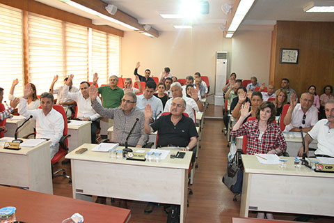 ORTAOKUL VE LİSE ÖĞRENCİLERİNE 75 LİRA YARDIM