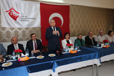 Denizli protokolünden bayram ziyareti