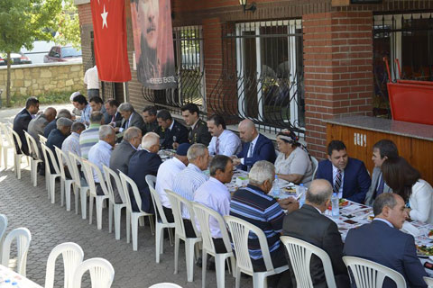 Sarayköy Belediyesi gazileri unutmadı