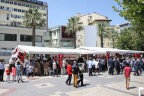 Önce çocuklar ile bayramlaşacaklar