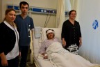 73 yaşındaki hastadan 5 kg tümör çıkardılar