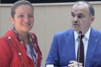 Vekile elini uzatmayan personele ne yapacaksınız?