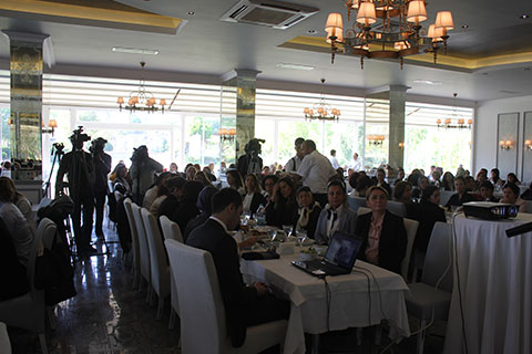 Zeybekci: Kadınlar iş dünyasının içinde