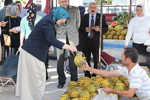 Ramazanoğlu: Gübre ve yeme KDV yok