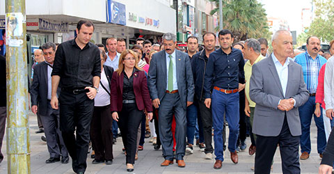 denizli-ankarada-yasanan-patlamayi-protesto-etti-ic-3