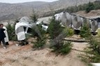 Serinhisar’da süt tankeri devrildi, midibüs ile minibüs çarpıştı