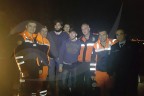 Doğa yürüyüşüne çıkan 2 genç ölümden döndü