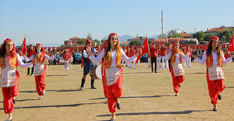 denizli-ilcelerde-cumhuriyet-bayrami-honaz