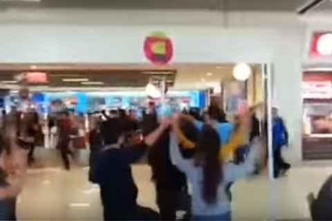 Aniden ortaya çıktılar ve…