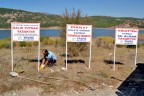 Tavas’taki göletlere uyarı levhaları