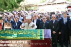 Rektör Bağcı’dan anneye son görev