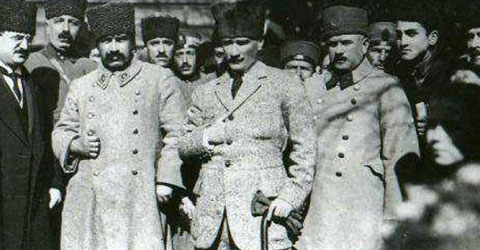 ataturk-ekibi-ic