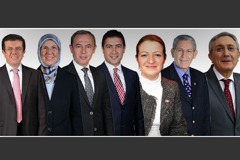 Milletvekilleri mazbatalarını alıyor