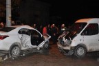 Otomobil ile minibüs çarpıştı: 6 yaralı