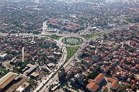 Konuta 9 ayda 2.7 milyar lira harcadık