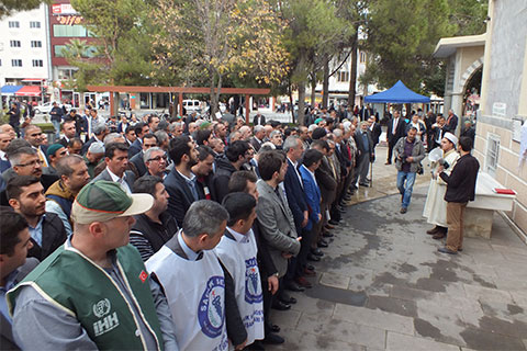 Türkmenler için gıyabi cenaze namazı kılındı