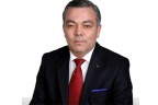 Meclis üyeliğinden de istifa etti