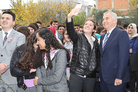 Zolan ile Öğretmenler Günü selfie’si