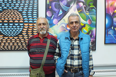 Emekli öğretmenler resimlerini sergiledi