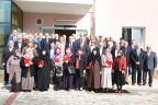 Hayırseverlere plaket