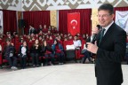 Koro söyledi Subaşıoğlu eşlik etti