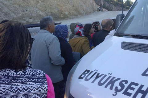 Rüzgar sert esti teleferik ilk mağduriyeti yaşattı