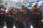 Çal’da aranan 5 kişi yakalandı