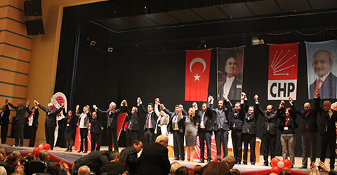 denizli-chp-nin-kazanani-teoman-sancar-İC