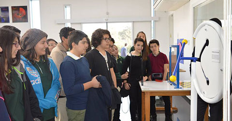 denizli-doga-okullari-ogrencileri-matematik-muzesinde-2