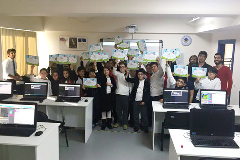 Rotaract Kulübü’nden kodlama saati etkinliği