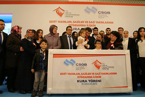 Şehit yakınları ve gaziler iş sahibi oldu