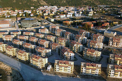 TOKİ Karahayıt’ta 258 konut satacak