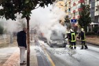 Otomobil seyir halindeyken yanmaya başladı