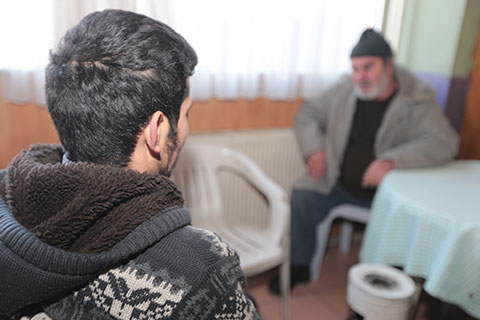 Soğuk havada sıcak yuva ve yemek