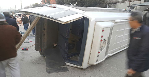 denizli-minibus-kamyonet-trafik-kazasi-ic