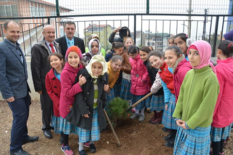 Fidanların emanetçisi öğrenciler olacak