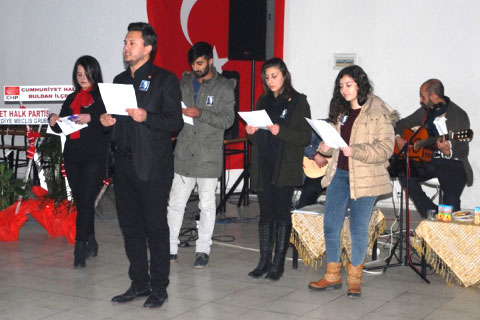 Mumcu Buldan’da şiir ve türkülerle anıldı