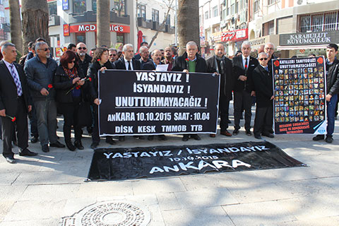 Ankara katliamını protesto için meydanlardalar