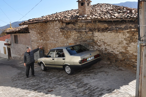 Buldanlı hayırseverden ikinci bağış