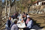 Çal’da kadınlar bağcılığı öğreniyor