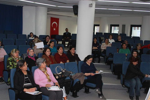 Kadın girişimcilere kooperatifçilik eğitimi