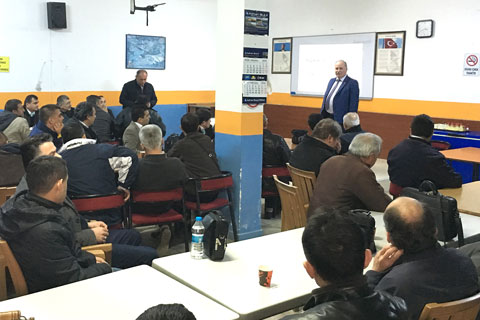 Otobüs şoförleri eğitimde