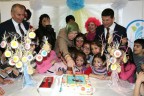 Bakan Ramazanoğlu çocuklarla oynadı