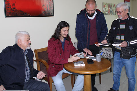 Ozanca’dan imza günü