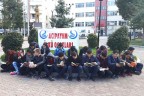 Acıpayamlı gençler kitap okuyor