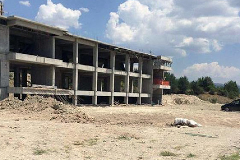 Yarım kalan okul tamamlanacak