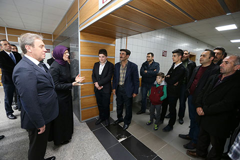 Bakan Ramazanoğlu yaralıları ziyaret etti