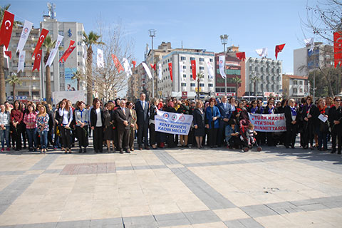 Erkekler sustu kadınlar konuştu